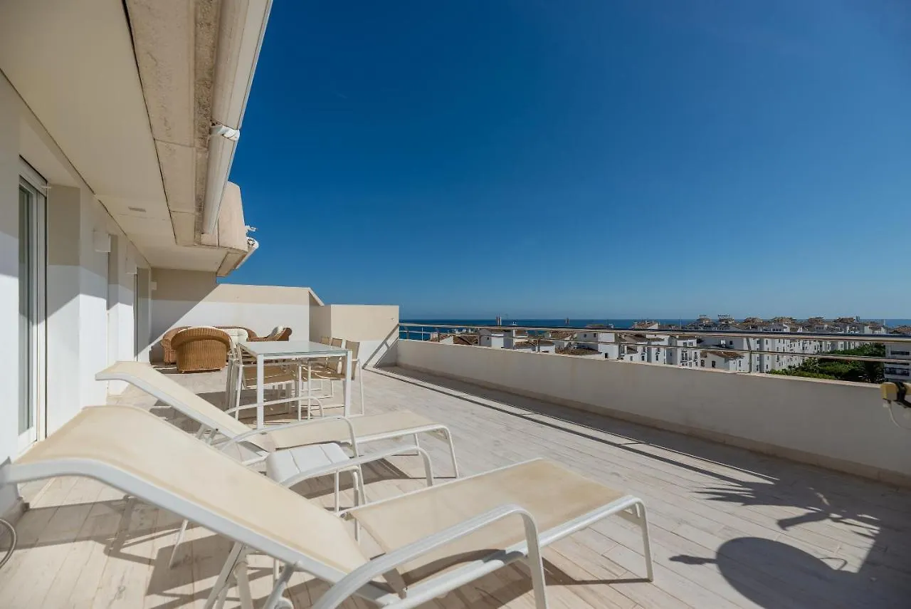 Marina Banus Daire Marbella